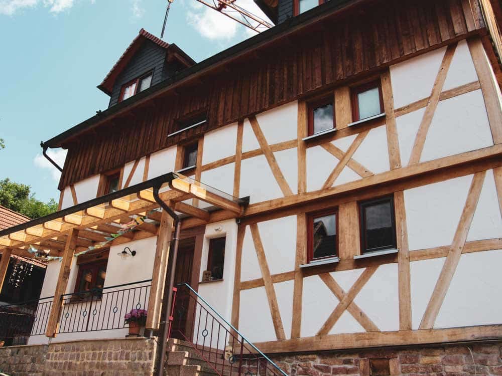Zimmerei Schnellbach Aschaffenburg – Zimmerei mit Holzbau, Dachstuhl, Carport, Holzfassade, Fachwerk